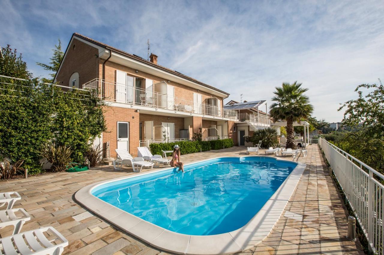Holiday Residence Belohorizonte 마체라타 외부 사진