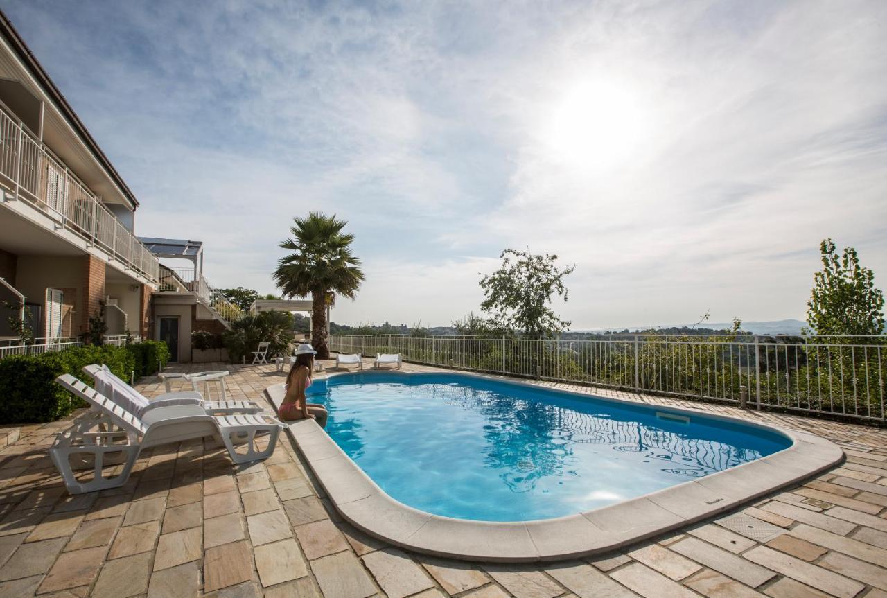 Holiday Residence Belohorizonte 마체라타 외부 사진